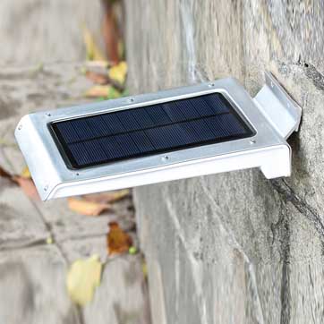 Lámpada con sensor de movemento solar